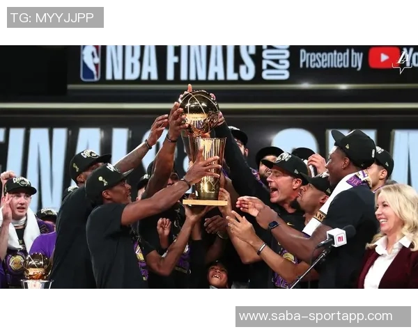 近11年卫冕冠军揭幕战回顾仅湖人和勇士两队输球的传奇之路