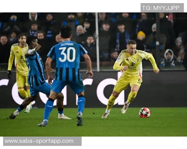 德国裁判雅布隆斯基执法枪手客战布鲁日VAR裁判斯特格曼全程参与