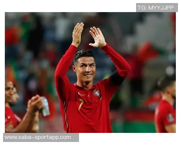 帕利尼亚反击卡拉格批评称其靠贬低他人谋生无视C罗成就