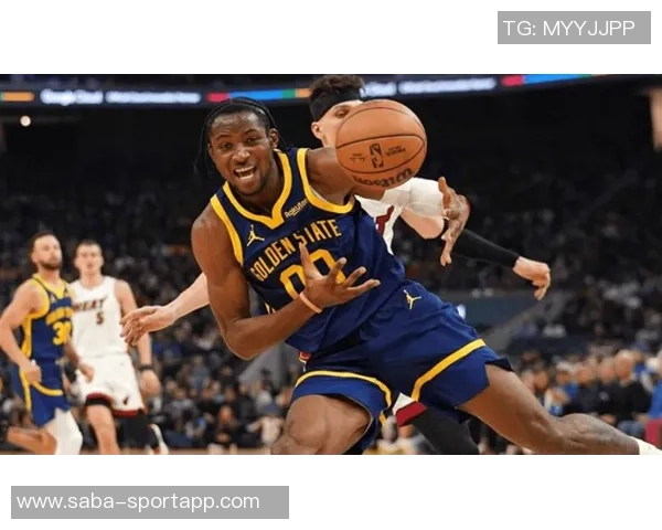 库明加回应续约争议称现场球迷与网络评论者看法截然不同