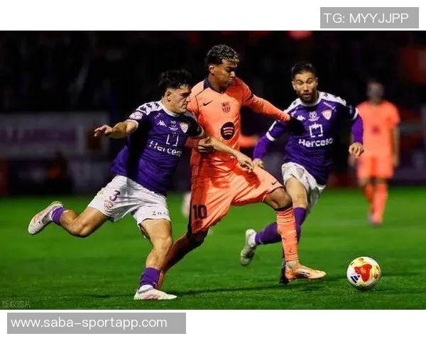 西甲最新动态皇马暂时领先巴萨今晚迎战塞维亚挑战