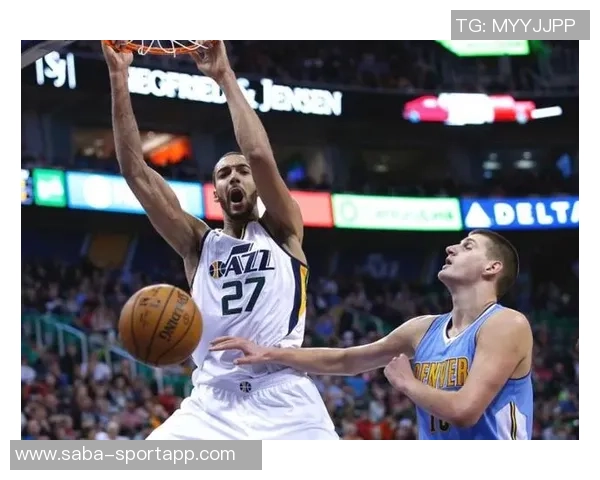 贝弗利分析戈贝尔防守霍福德对库里三分球表现的影响