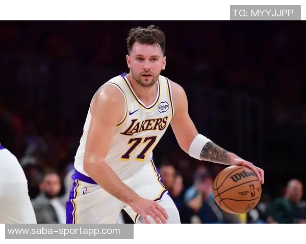 东契奇抱怨引发黄蜂解说调侃称其性格像个怨妇