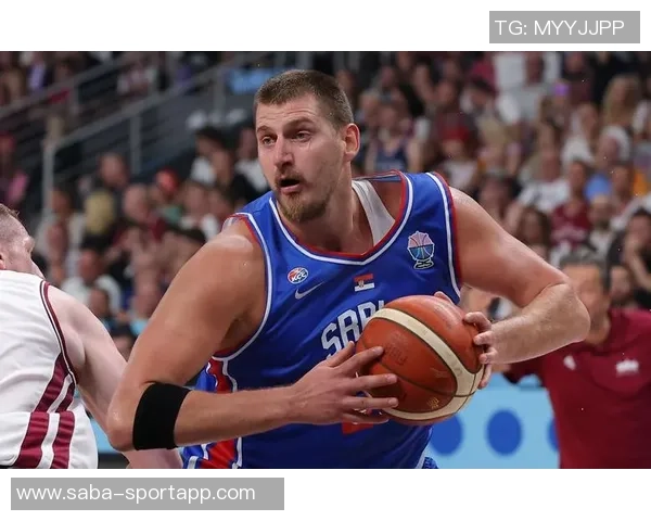 NBA新赛季第一中锋评选结果揭晓约基奇荣膺桂冠引发热议 NBA新赛季第一中锋评选结果揭晓约基奇荣膺桂冠引发热议